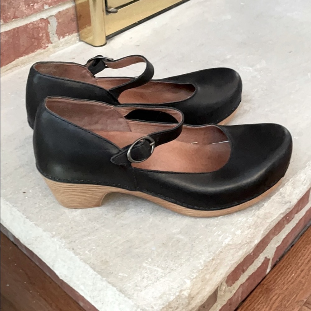 Dansko Mary Janes Black size 40.
